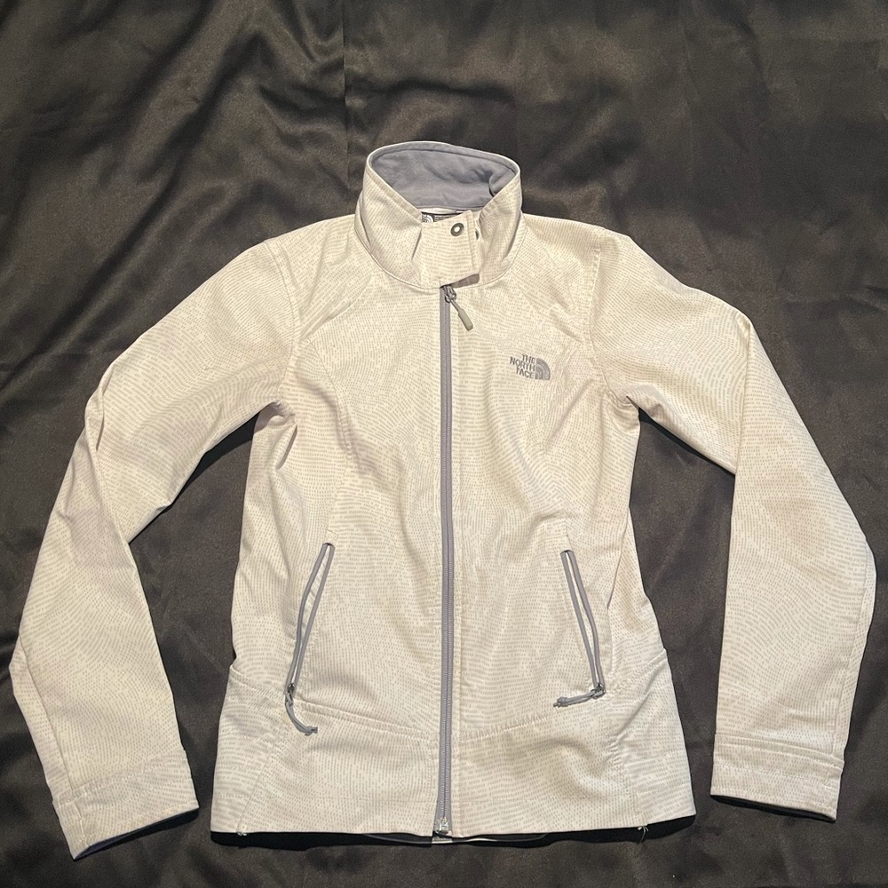 Women’s north face zip up jacket